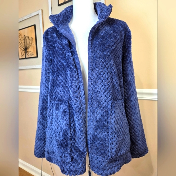 Women's Cozy Blue Jacket Size S New No Tag. - Picture 1 of 12